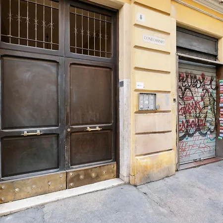 V Termini Apartman *